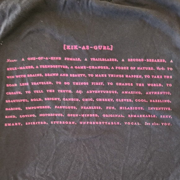 Juicy Couture Black Sleeveless Top with Pink Hashtag Graphic - Picture 8 of 8